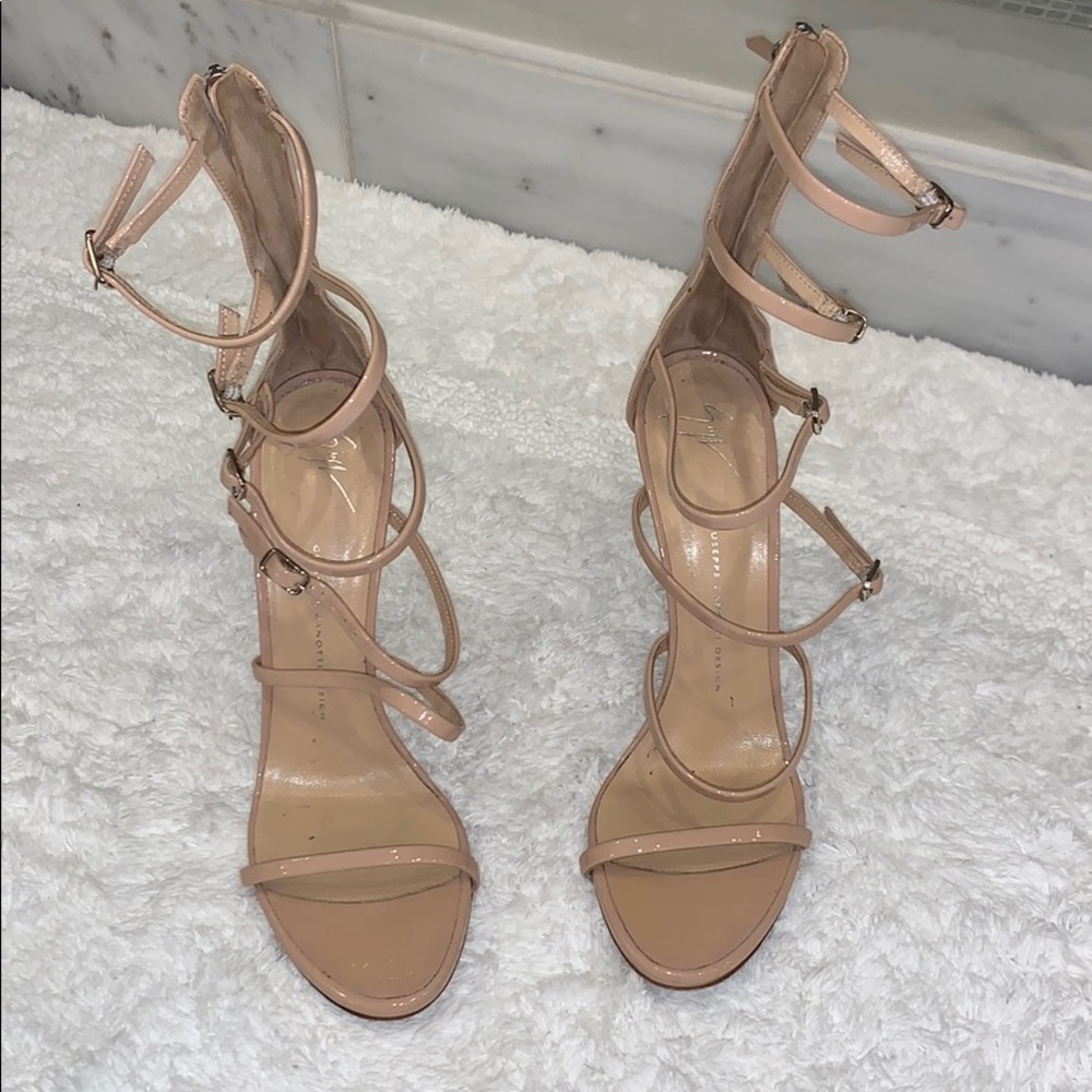 Giuseppe Zanotti design